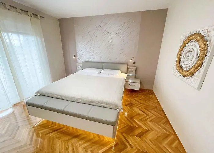 In 42248 * Crikvenica